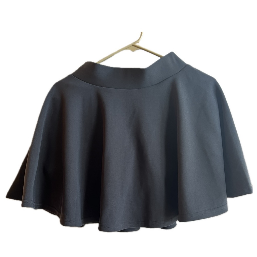 New Mix Gray Pleated Skater Mini Skirt – Size M